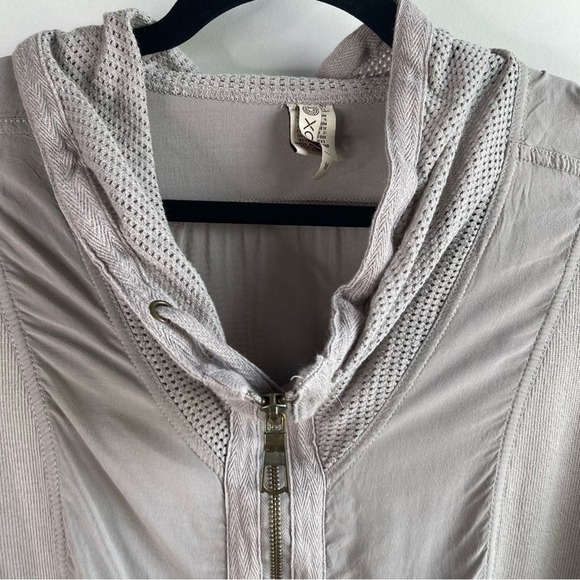 XCVI zip up three quarter sleeves lagenlook jacket size medium - Picture 3 of 6